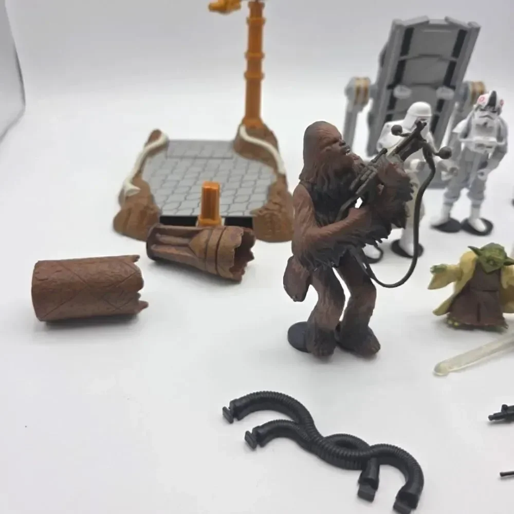 Star Wars Action Figure Bundle Chewbacca, Stormtroopers, Droids, Creatures Vtg
